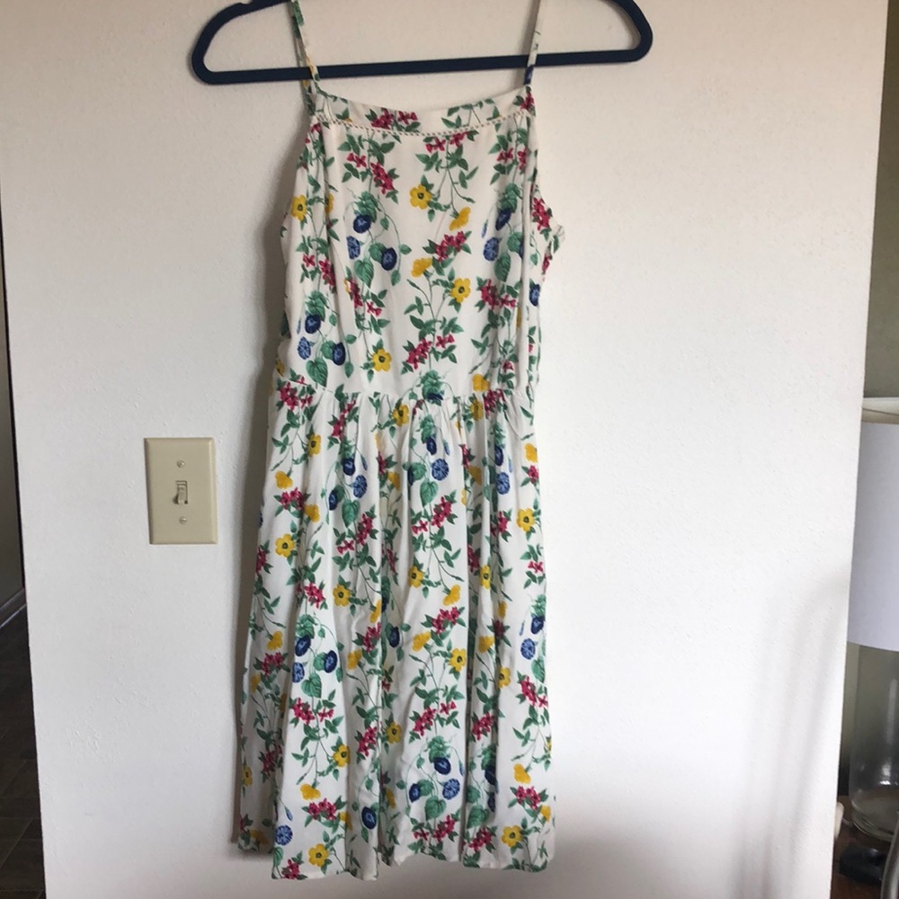 Women’s dress